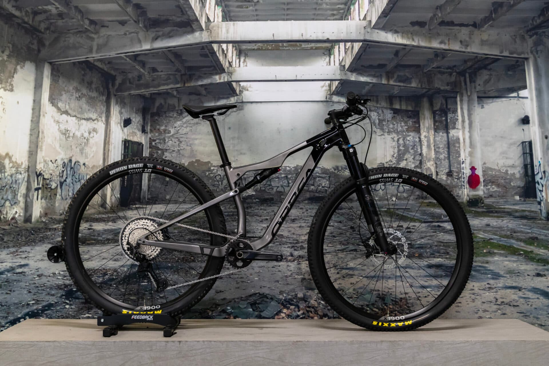 Orbea Oiz – Full Suspension MTB – 29er – Small – Deore XT thumbnail 1