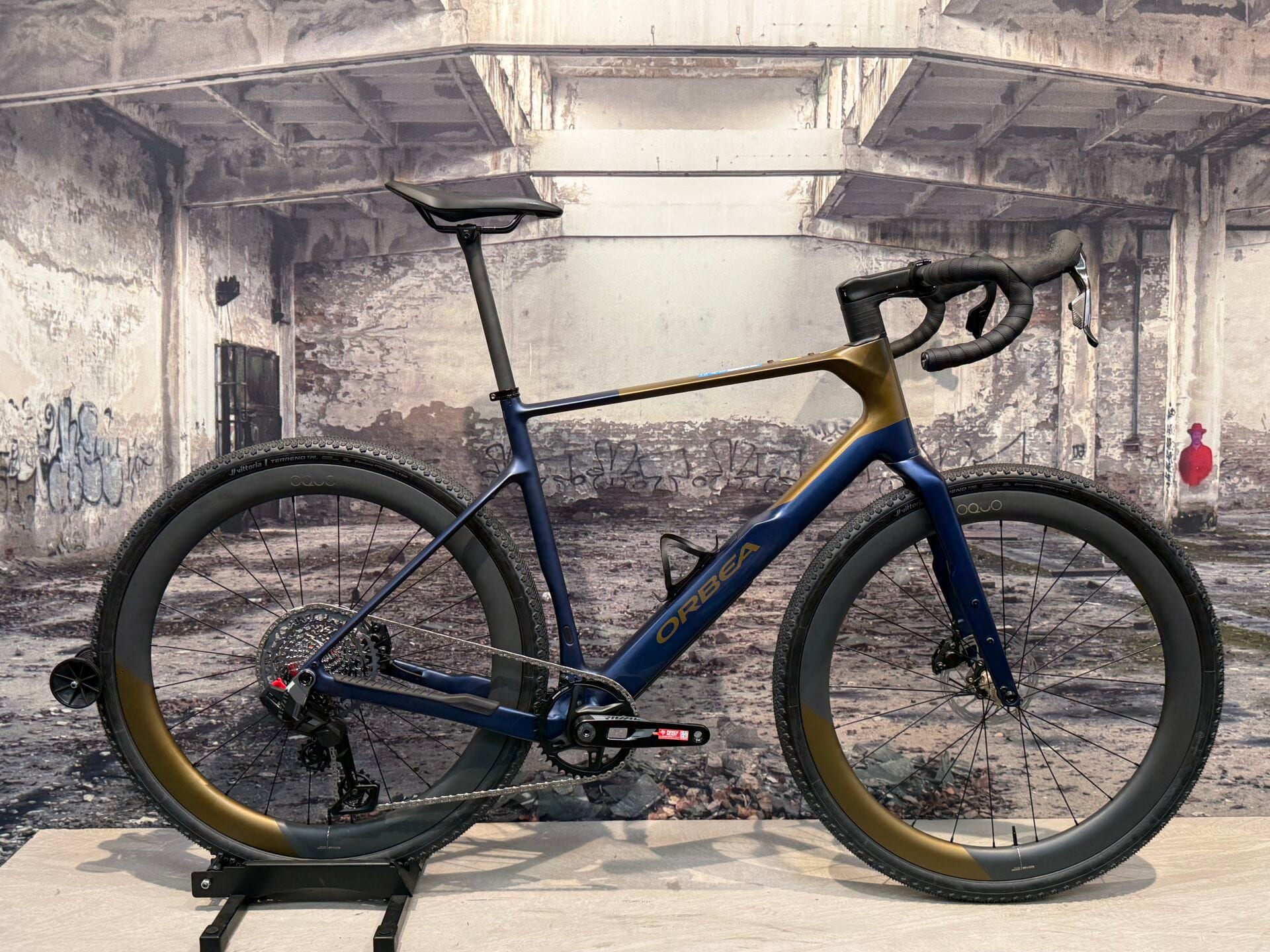 Orbea Terra Custom – Gravel Bike – Navy/Olive Green – SRAM Rival 1x13 – XL